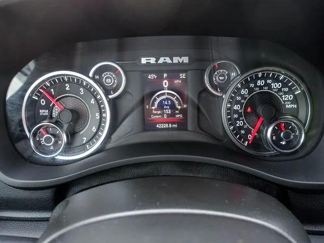 2024 RAM 2500 Big Horn Crew Cab 4x4 64 Box 2024 RAM 2500 Big Horn Crew Cab 4x4 64 Box