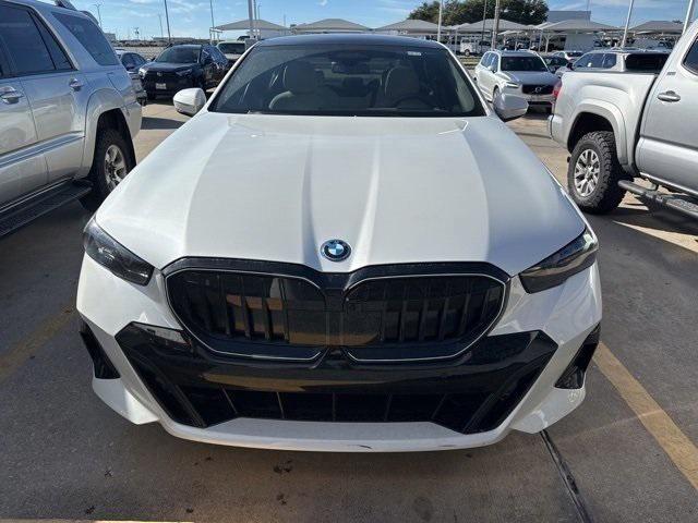 2026 BMW 550e xDrive