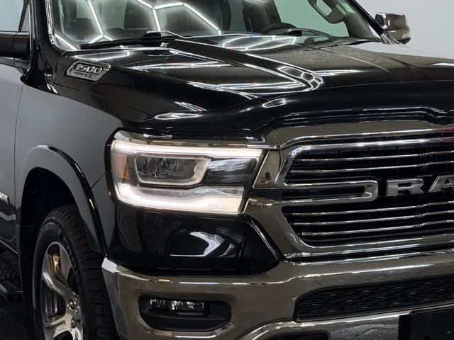 2022 RAM 1500 Laramie Crew Cab 4x4 57 Box