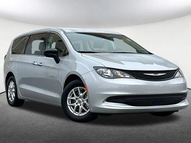 2024 Chrysler Voyager LX
