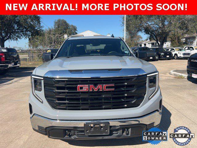 2025 GMC Sierra 1500 2WD Crew Cab Short Box Pro 2025 GMC Sierra 1500 2WD Crew Cab Short Box Pro