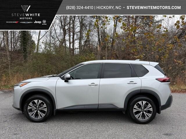 2022 Nissan Rogue SV FWD