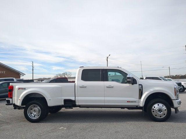 2025 Ford F-450 Platinum