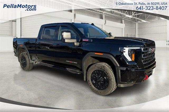 2025 GMC Sierra 2500HD 4WD Crew Cab Standard Bed AT4