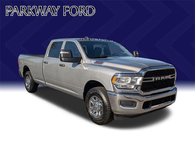 2024 RAM 2500 Tradesman Crew Cab 4x2 8 Box