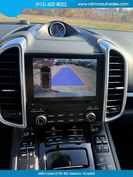 2018 Porsche Cayenne Platinum Edition