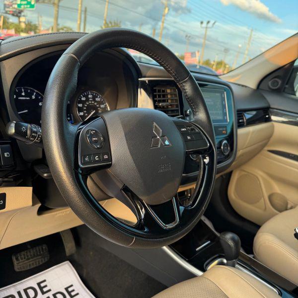 2018 Mitsubishi Outlander SEL