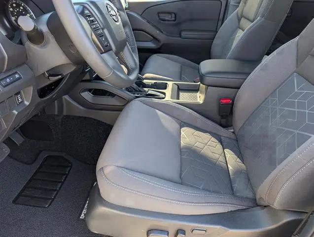 2026 Nissan Frontier Crew Cab SV 4x2