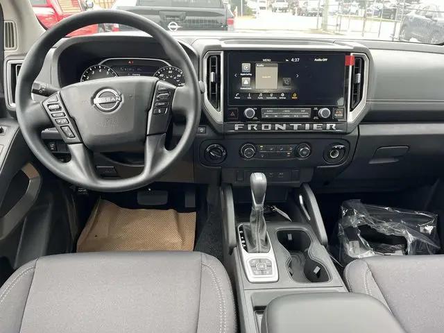 2026 Nissan Frontier Crew Cab SV 4x4