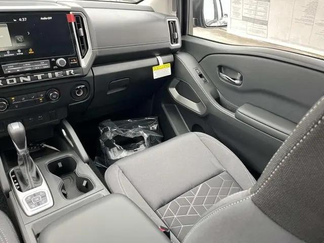 2026 Nissan Frontier Crew Cab SV 4x4