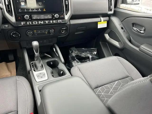 2026 Nissan Frontier Crew Cab SV 4x4