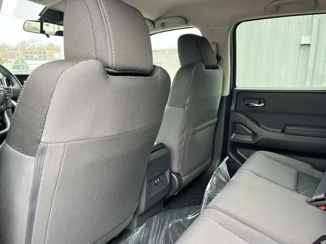 2026 Nissan Frontier Crew Cab SV 4x4