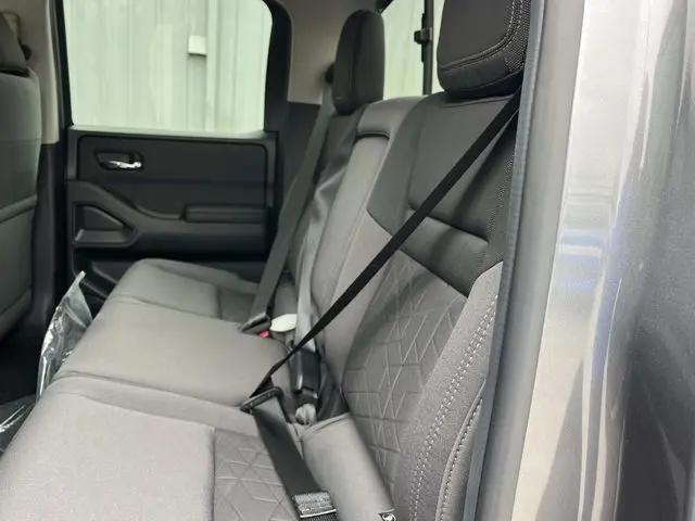 2026 Nissan Frontier Crew Cab SV 4x4