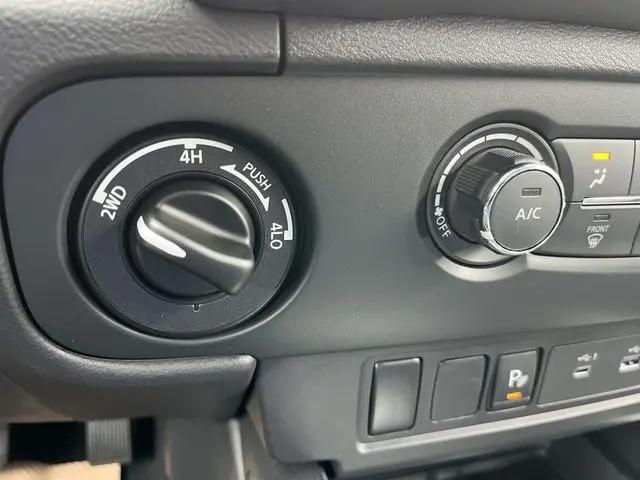 2026 Nissan Frontier Crew Cab SV 4x4