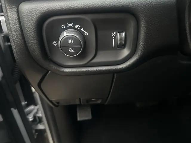 2026 Ram 3500 Big Horn Crew Cab 4x4 8' Box
