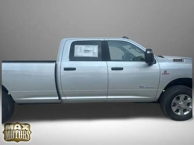 2026 Ram 3500 Big Horn Crew Cab 4x4 8' Box