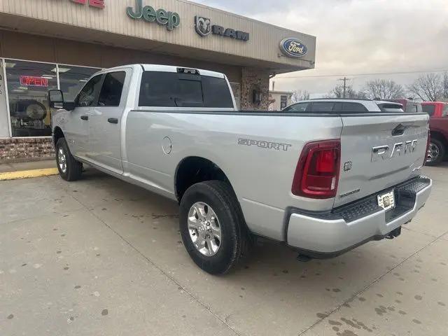 2026 Ram 3500 Big Horn Crew Cab 4x4 8 Box