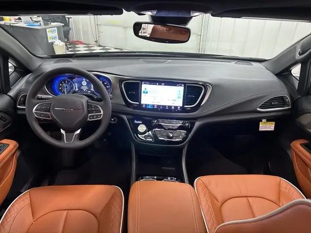 2026 Chrysler Pacifica Pinnacle AWD