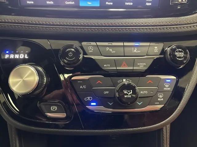 2026 Chrysler Pacifica Pinnacle AWD