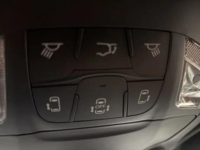 2026 Chrysler Pacifica Pinnacle AWD