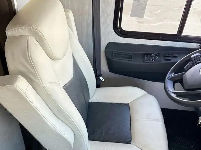 2022 Ford F-53 Base