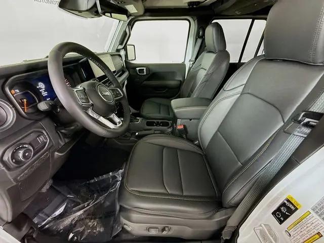 2026 Jeep Wrangler 4-Door Sahara 4x4