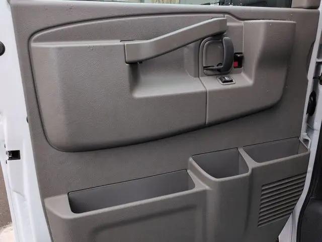 2025 Chevrolet Express Cutaway Work Van
