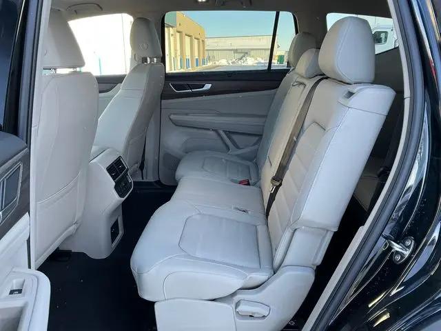 2026 Volkswagen Atlas SEL