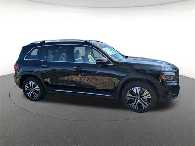 2026 Mercedes-Benz GLB 4MATIC