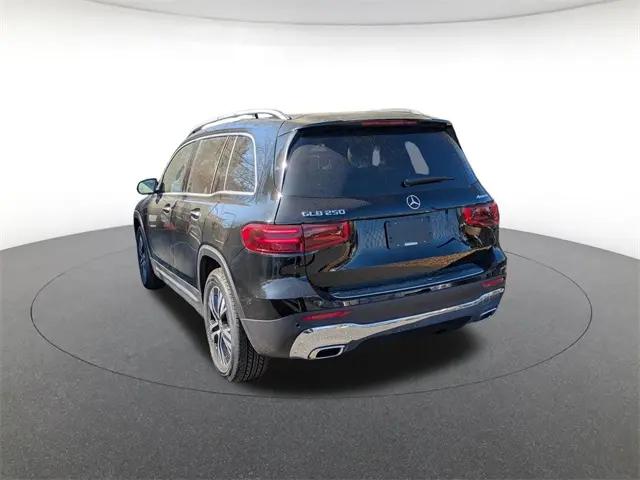2026 Mercedes-Benz GLB 4MATIC