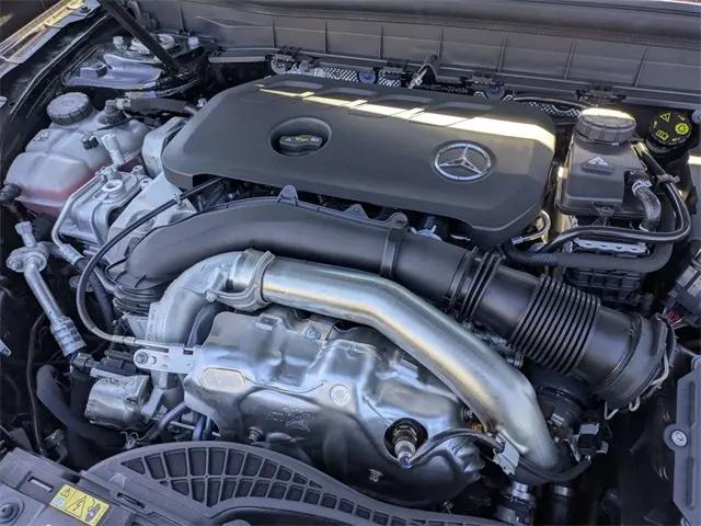 2026 Mercedes-Benz GLB 4MATIC