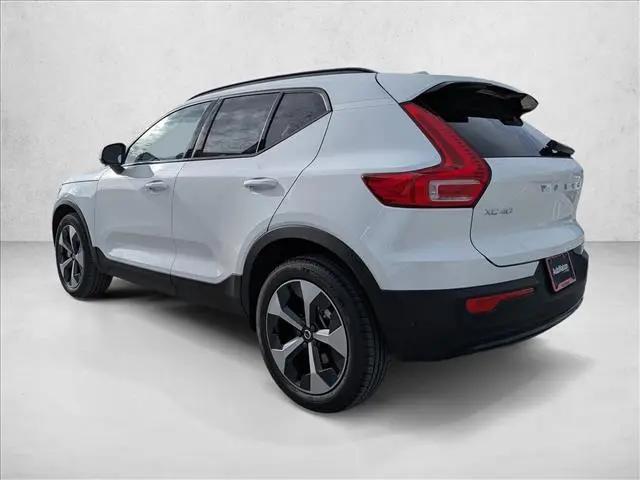 2026 Volvo XC40 Plus, B5 AWD Gas (mild hybrid), Dark