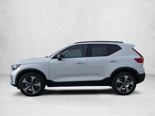 2026 Volvo XC40 Plus, B5 AWD Gas (mild hybrid), Dark