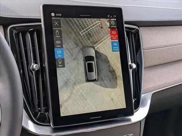 2026 Volvo XC90 Plug-In Hybrid Plus, T8 AWD, Electric/Gasoline, Bright, 7 Seats