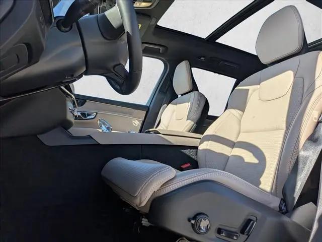 2026 Volvo XC90 Plug-In Hybrid Ultra, T8 AWD, Electric/Gasoline, Bright, 7 Seats