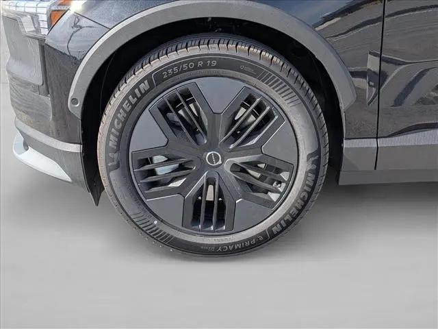 2026 Volvo EX30 Plus Twin Motor Performance, Fully electric