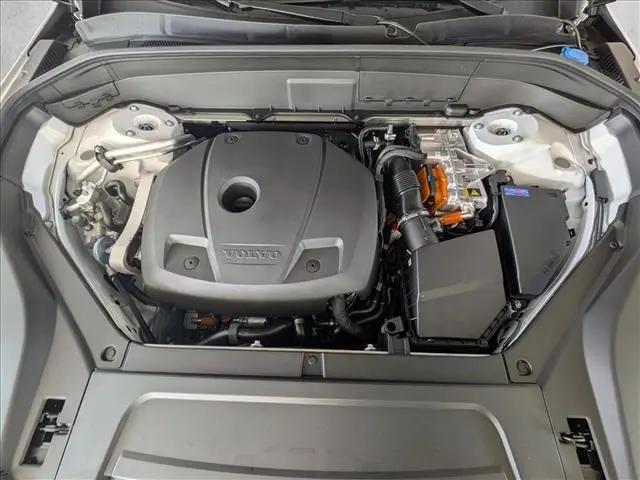 2026 Volvo XC90 Plug-In Hybrid Ultra, T8 AWD, Electric/Gasoline, Bright, 7 Seats