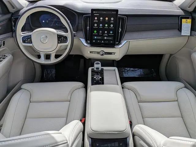 2026 Volvo XC90 Ultra, B6 AWD Gas (mild hybrid), Gasoline, Bright, 7 Seats