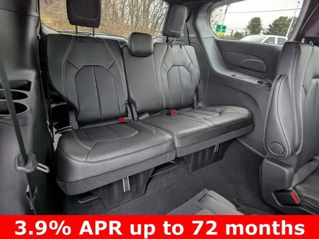 2026 Chrysler Voyager LX