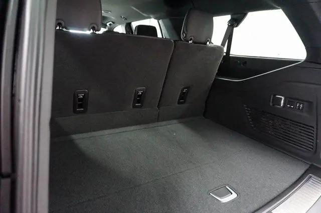 2026 Chevrolet Suburban Premier, RWD