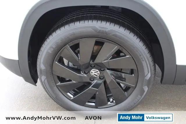 2026 Volkswagen Atlas Cross Sport SE with Technology