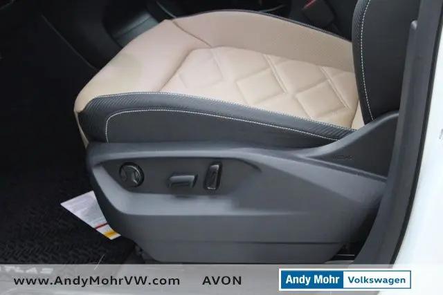 2026 Volkswagen Atlas Cross Sport SE with Technology