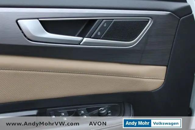 2026 Volkswagen Atlas Cross Sport SE with Technology