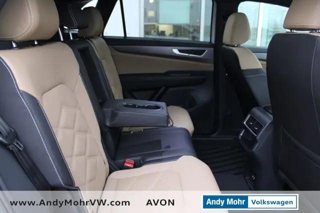 2026 Volkswagen Atlas Cross Sport SE with Technology
