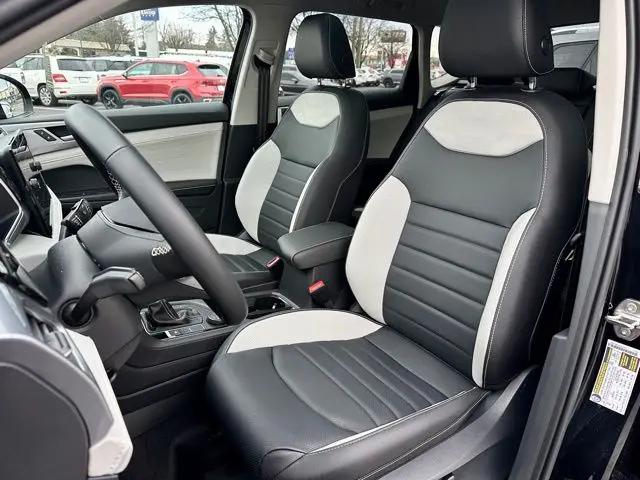 2026 Volkswagen Taos SEL