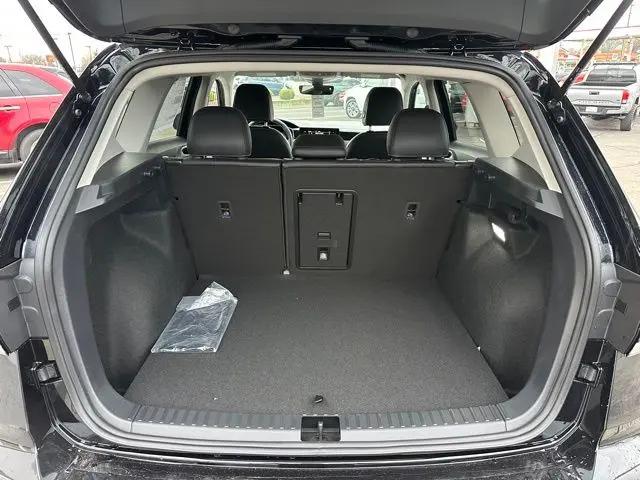 2026 Volkswagen Taos SEL