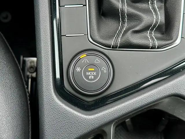2026 Volkswagen Taos SEL