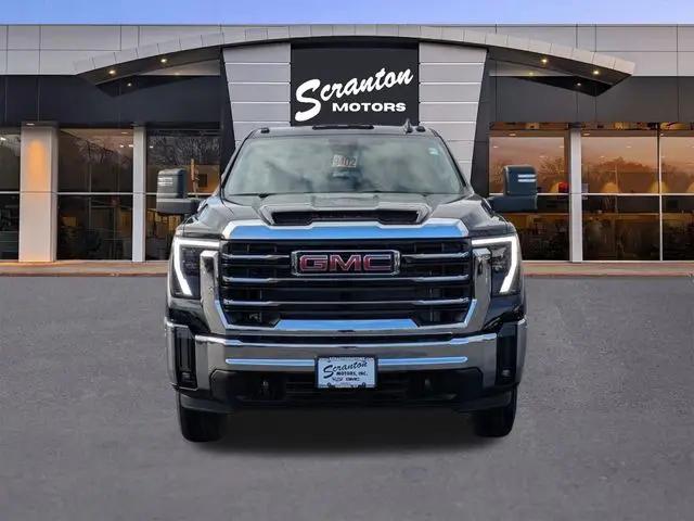 2026 GMC Sierra 2500HD Crew Cab, Standard Bed, SLE, 4WD