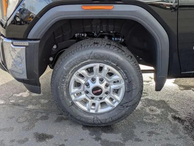 2026 GMC Sierra 2500HD Crew Cab, Standard Bed, SLE, 4WD