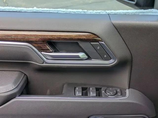 2026 GMC Sierra 2500HD Crew Cab, Standard Bed, SLE, 4WD
